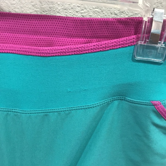 Nike dri-fit running skirt / skort w/pockets - Picture 4 of 4